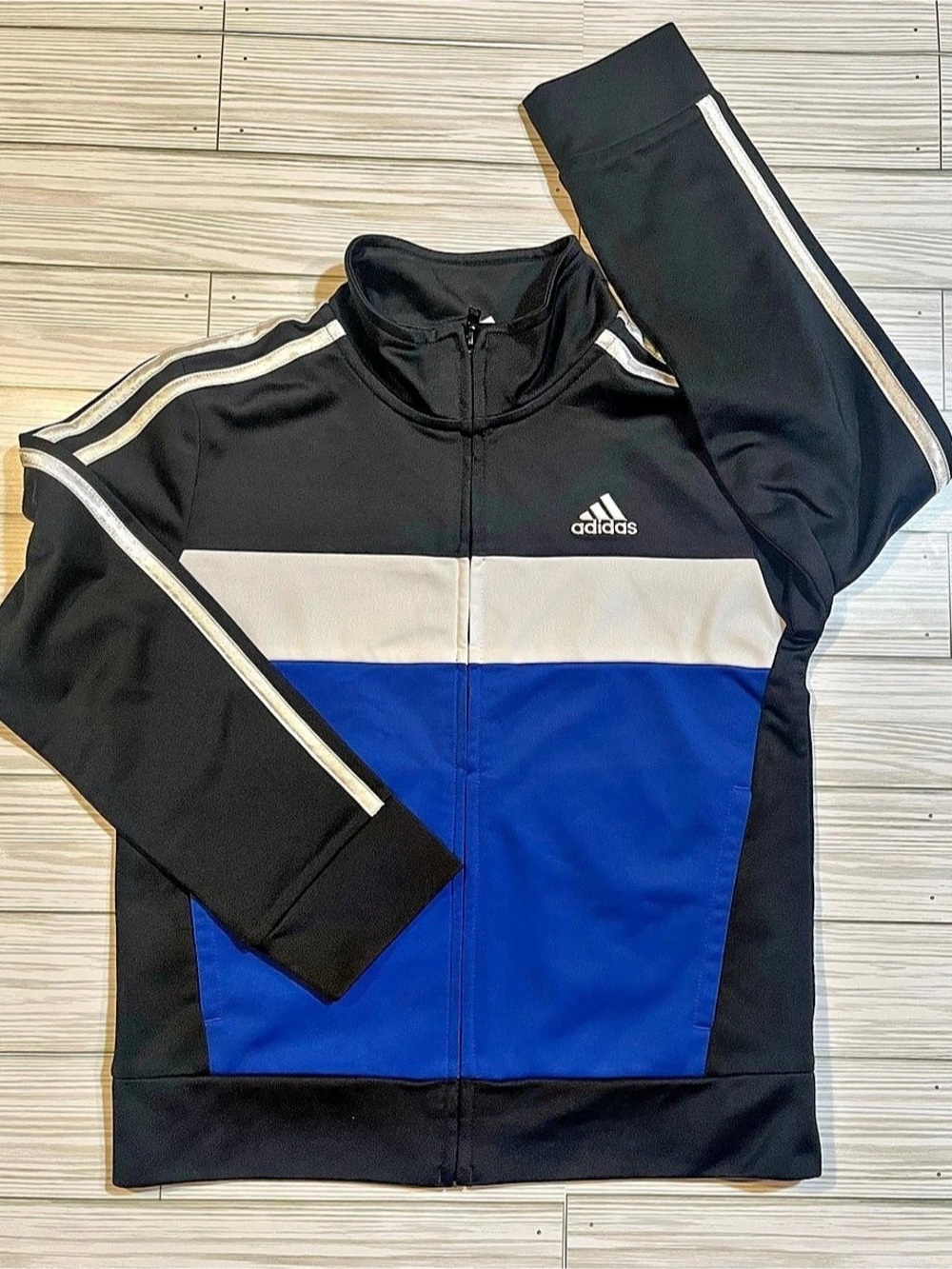 adidas Color Block Track Jacket in Black & Blue Like New boy’s small